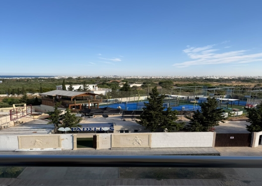 Appartement S+2 Elégant Avec Parking En Vente à Kantaoui, Sousse